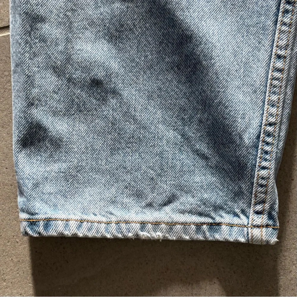 Men’s Levi’s 550 light denim jeans relaxed fit size W36 L32